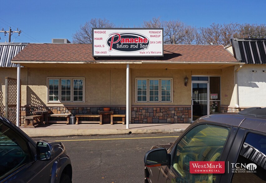 More Photos Of 5217 50th St, Lubbock Freestanding For Sale