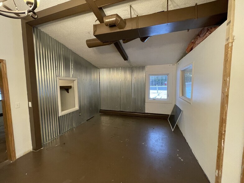 More Photos Of 28 Old Colony Rd, Gaylord Industrial For Sale