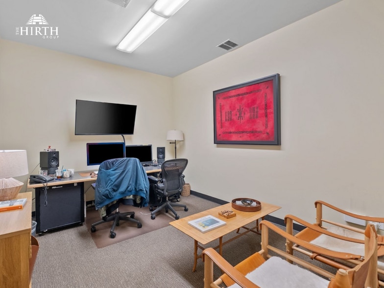 More Photos Of 503-505 S Victory Blvd, Burbank Loft Creative Space For Sale