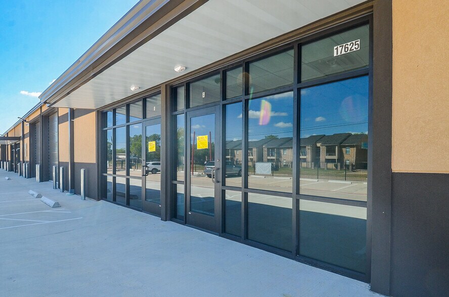 More Photos Of 17625 Kieth Harrow Blvd, Houston Warehouse For Lease