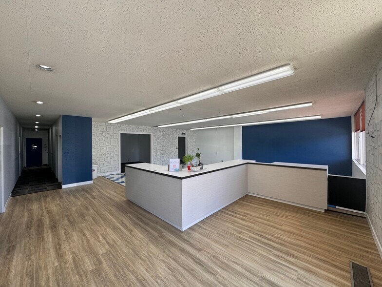 More Photos Of 4828 W Emerald St, Boise Research And Development For Lease