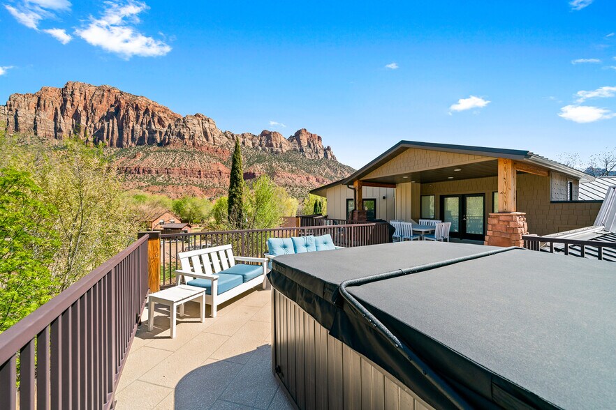 More Photos Of 1101 Zion Park Blvd, Springdale Specialty For Sale