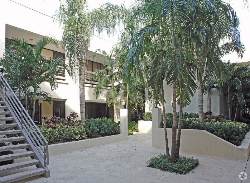 More Photos Of 2295 NW Corporate Blvd, Boca Raton Office Residential For Lease