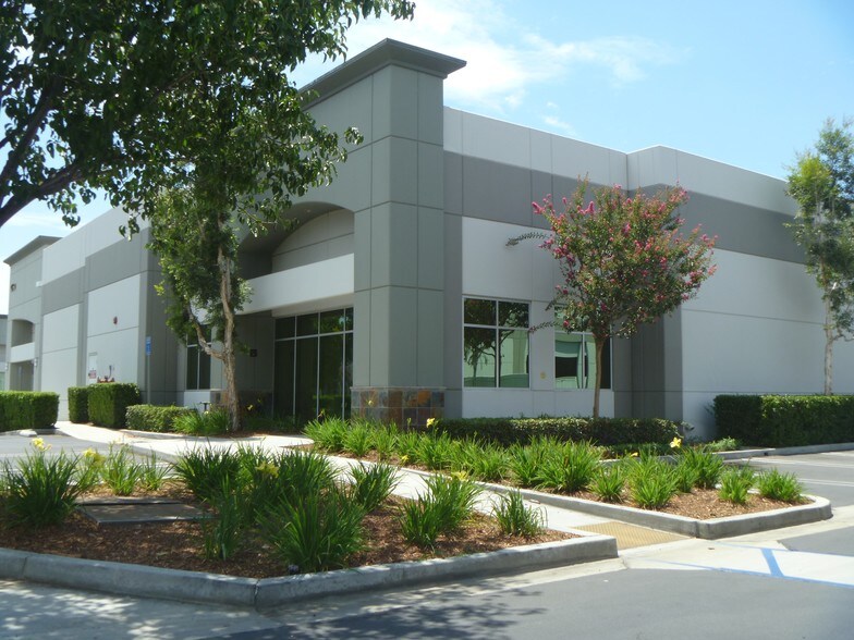 Primary Photo Of 1660 S Grove Ave, Ontario Warehouse For Lease
