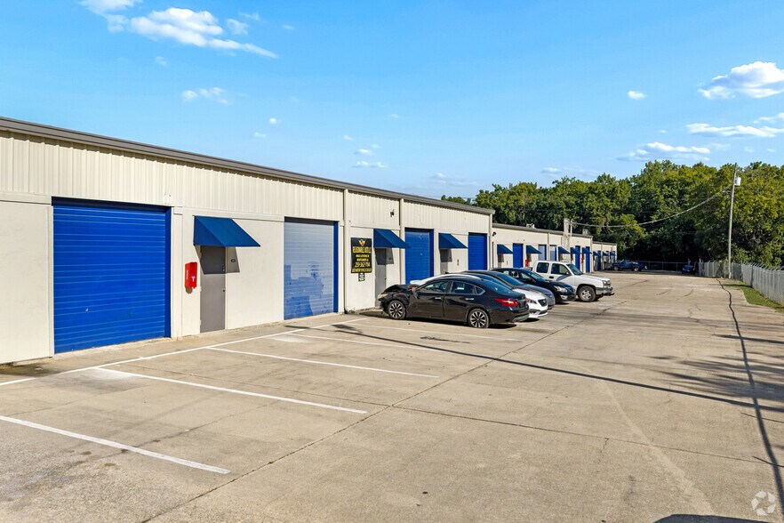 More Photos Of 4922-4932 Catherine Dr, Montgomery Warehouse For Lease