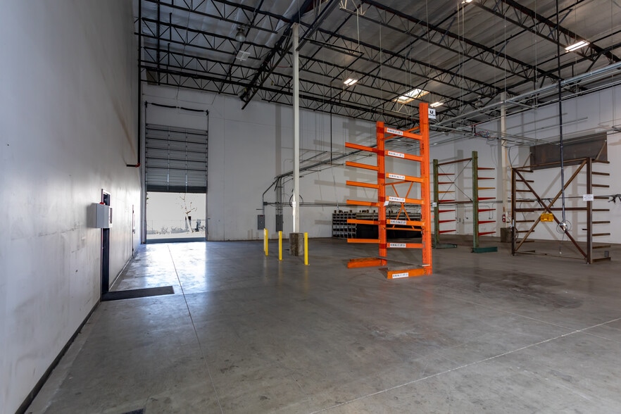 More Photos Of 10730 Bell Ct, Rancho Cucamonga Warehouse For Lease