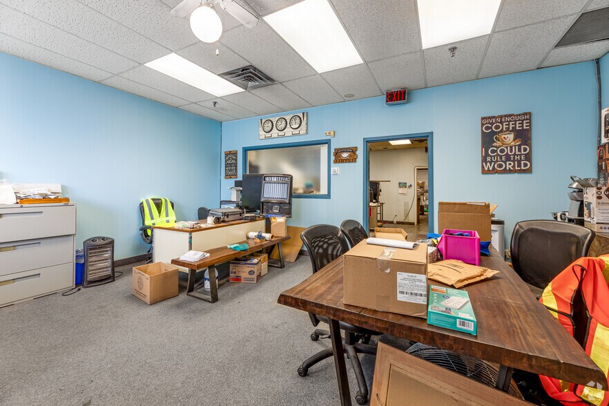 More Photos Of 215 Carlingview Dr, Toronto Light Distribution For Lease