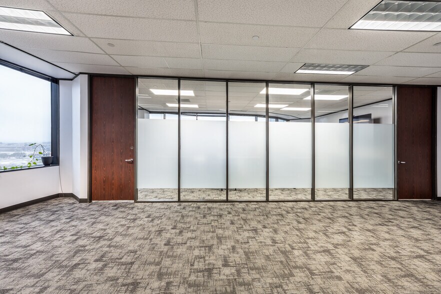 More Photos Of 13750 San Pedro Ave, San Antonio Coworking Space