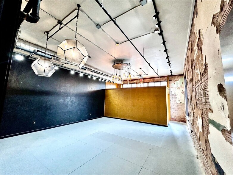 More Photos Of 208 SW 10th Ave, Amarillo Storefront For Lease