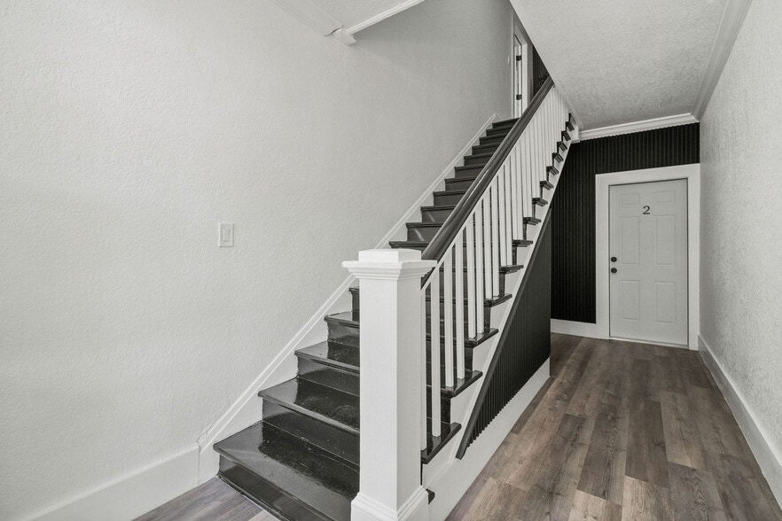 More Photos Of 806 E Chelsea St, Tampa Apartments For Sale