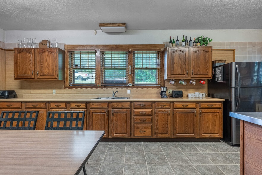 More Photos Of 2375 Upper Valley Pike, Springfield Lodge Meeting Hall For Sale