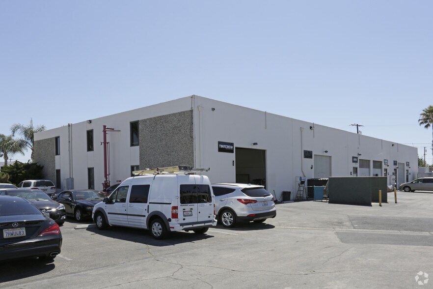 More Photos Of 6905 Oslo Cir, Buena Park Light Manufacturing For Lease