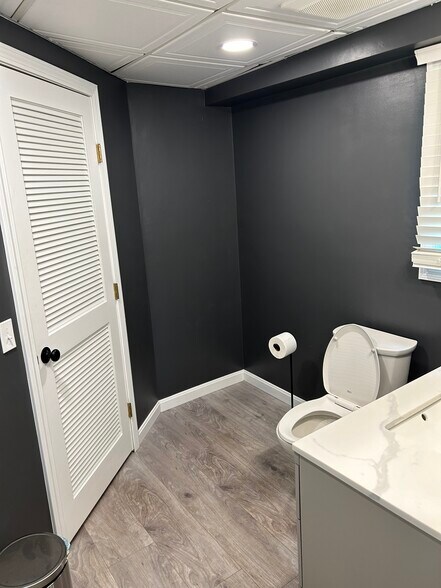 More Photos Of 4 Abbott Pl, Millbury Office For Lease