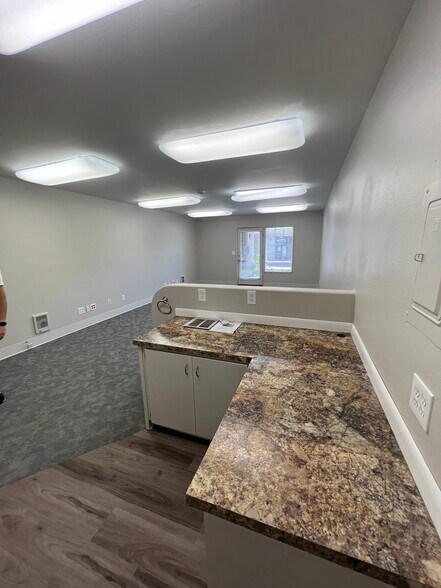 More Photos Of 4831 River Rd, Keizer Office For Lease