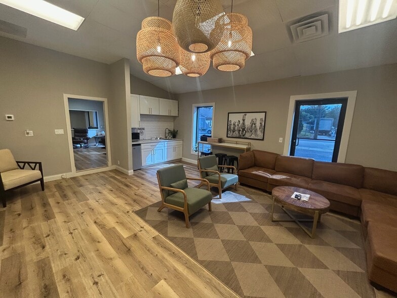 More Photos Of 8133 S State Route 48, Maineville Freestanding For Sale