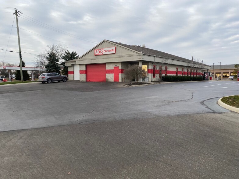 Primary Photo Of 8990 S Old State Rd, Lewis Center Carwash For Sale