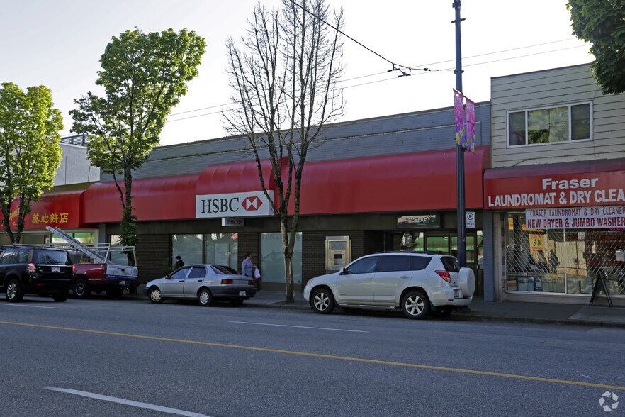 More Photos Of 6373 Fraser St, Vancouver Bank For Lease