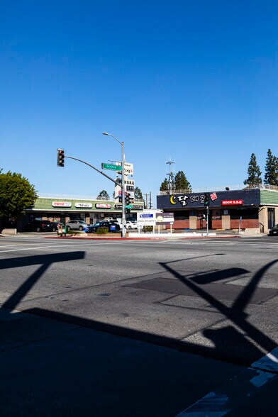 More Photos Of 16320-16334 S Western Ave, Gardena Unknown For Lease