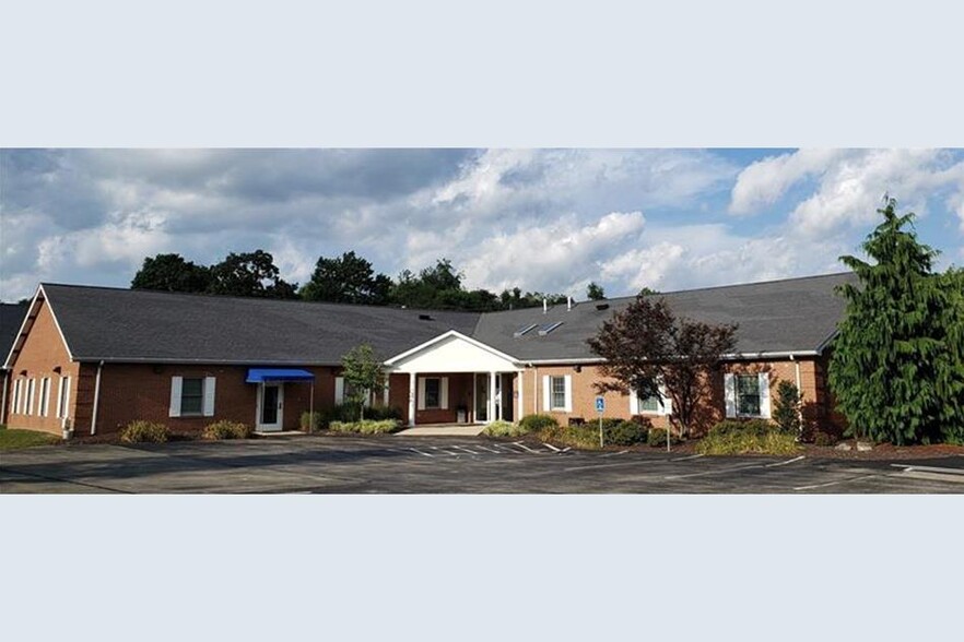 Primary Photo Of 975 Georges Station Rd, Greensburg Medical For Lease