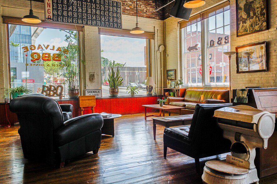 More Photos Of 919 Congress St, Portland Restaurant For Lease