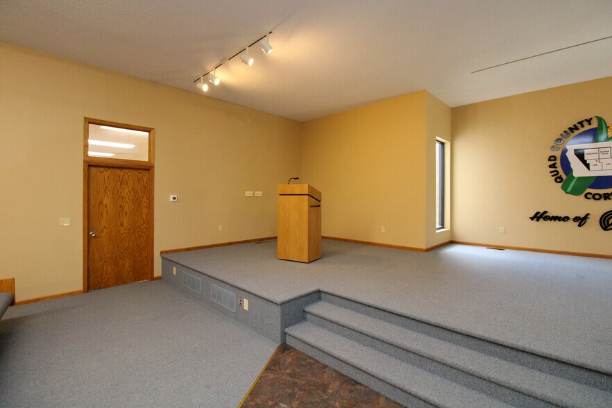 More Photos Of 100 E 3rd St, Galva Office For Sale