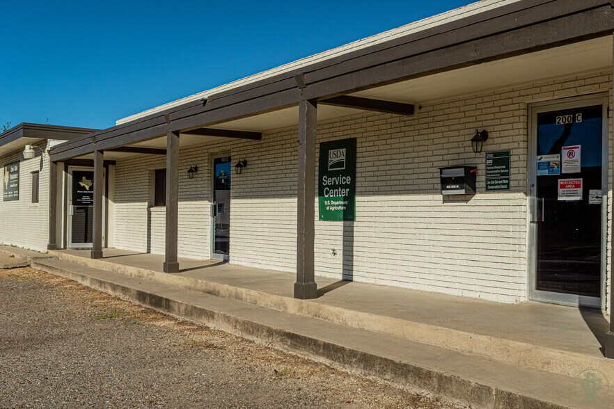 More Photos Of 200 Bowie St, George West Office For Sale