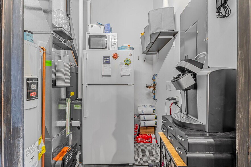 More Photos Of 607 Randolph St, Traverse City Medical For Sale