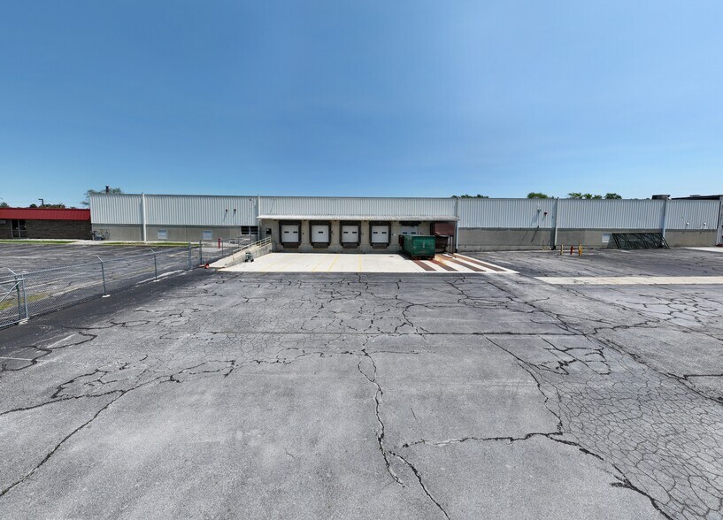 More Photos Of 2425 American Way, Fort Wayne Warehouse For Lease