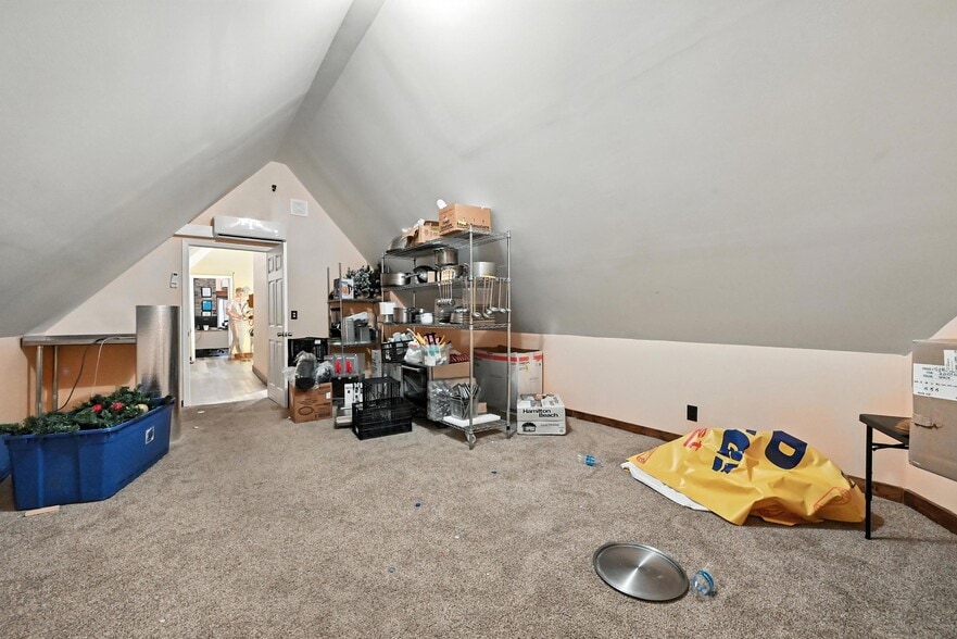 More Photos Of 801 W Washington St, Petersburg Storefront Retail Residential For Sale