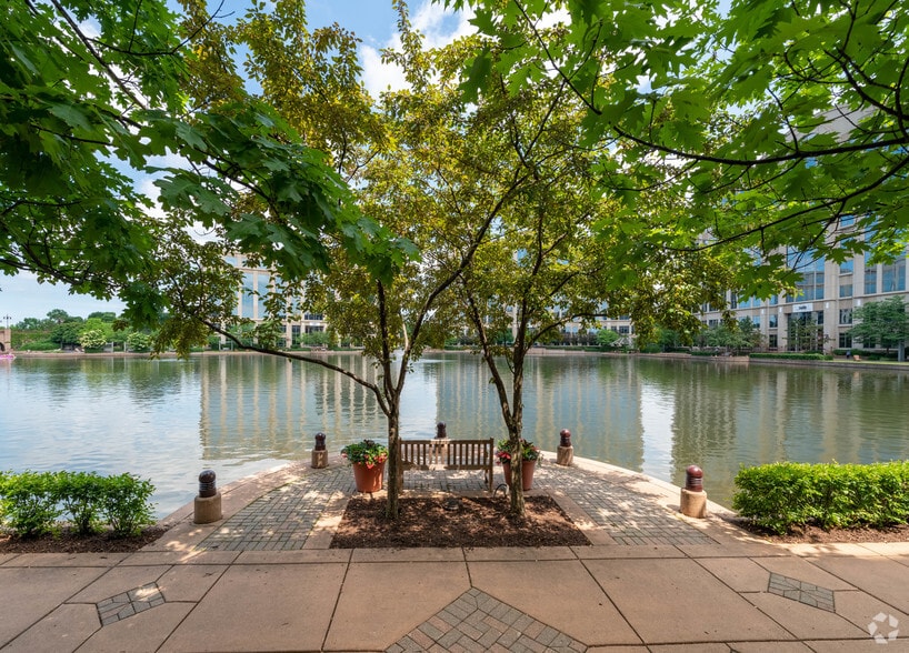 More Photos Of 7701 S France Ave, Edina Office For Lease