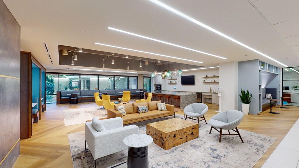 More Photos Of 801 Cherry St, Fort Worth Office For Lease