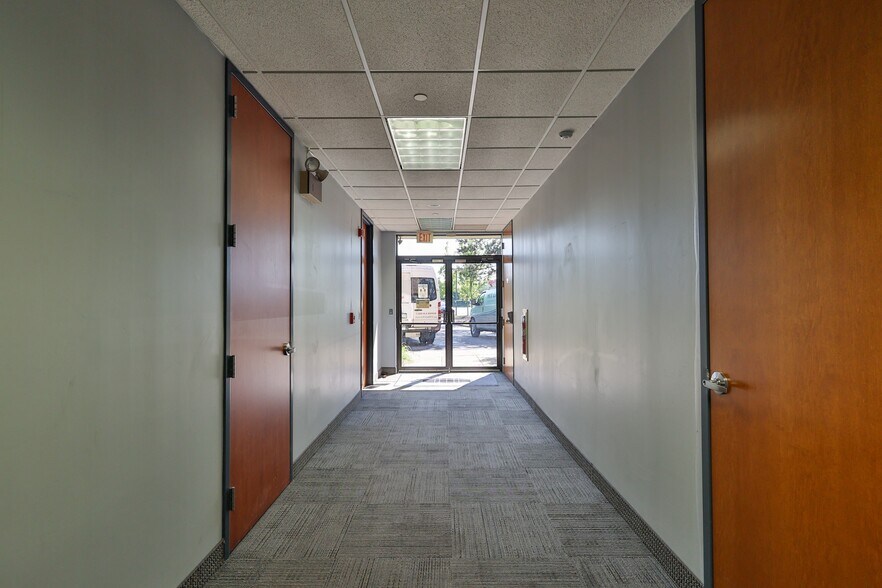 More Photos Of 1525 Valley Center Pky, Bethlehem Unknown For Lease