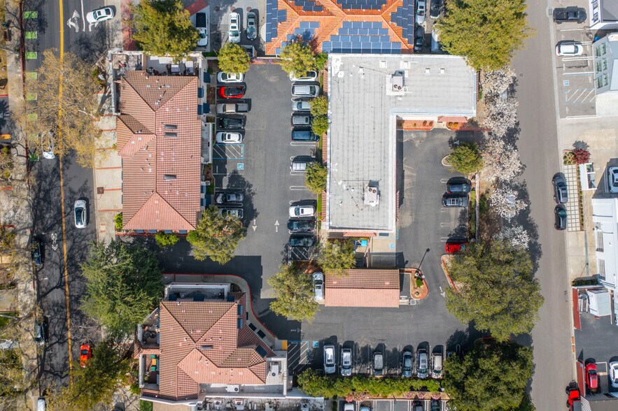 More Photos Of 656 N Santa Cruz Ave, Los Gatos Storefront Retail Residential For Sale