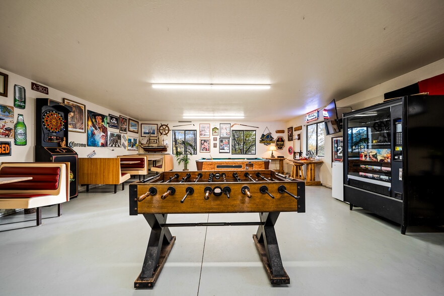 More Photos Of 2089 E White Mountain Blvd, Pinetop Hotel For Sale