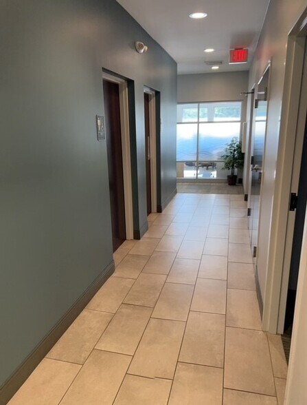 More Photos Of 5760 Nimtz Pky, South Bend Office For Sale