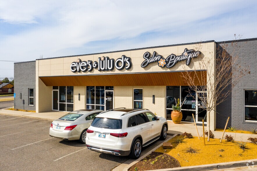 More Photos Of 610 S Kelly Ave, Edmond General Retail For Lease