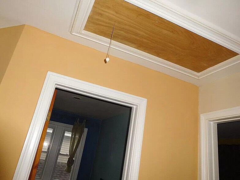 More Photos Of 2038 Grant Ave, Philadelphia Specialty For Sale