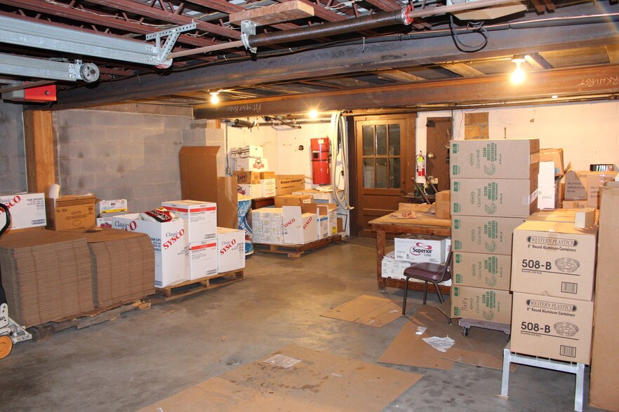More Photos Of 725 Main St, Wintersville Restaurant For Sale