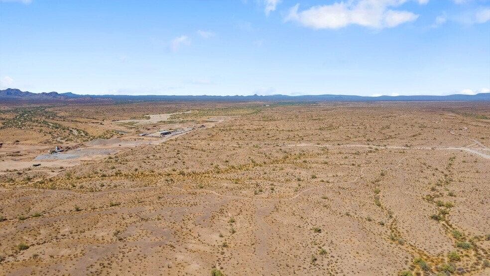 More Photos Of 31900 Camelback rd, Tonopah Land For Sale