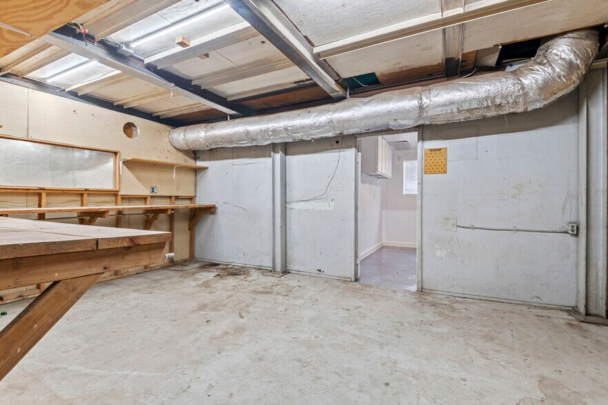 More Photos Of 25232 Hardin Store Rd, Magnolia Manufacturing For Lease