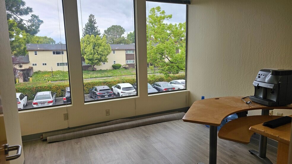 More Photos Of 2542 S Bascom Ave, Campbell Office For Sale