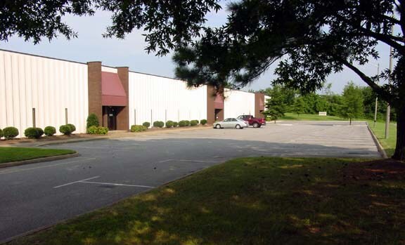 More Photos Of 911 Live Oak Dr, Chesapeake Warehouse For Lease