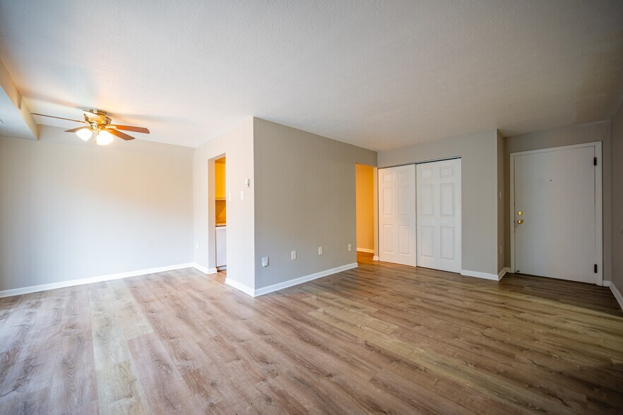 More Photos Of 30901 Lake Shore Blvd, Willowick Multifamily For Sale