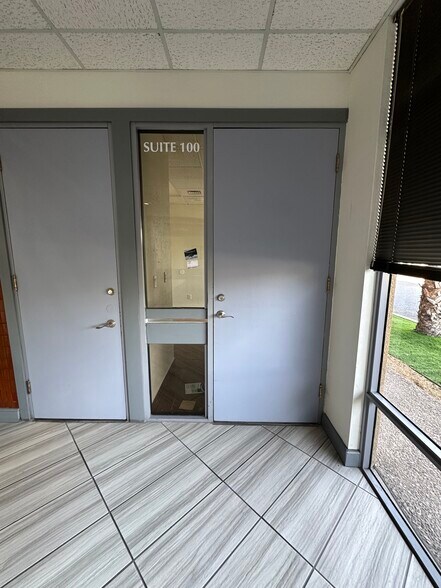 More Photos Of 1280 Hawkins Blvd, El Paso Office For Lease