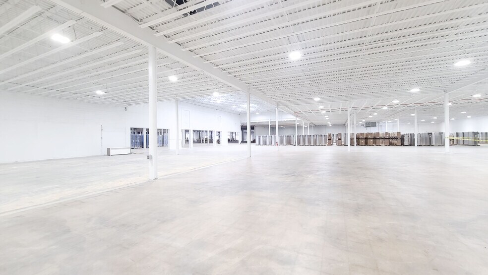 More Photos Of 1475 Upper Valley Pike, Springfield Unknown For Lease