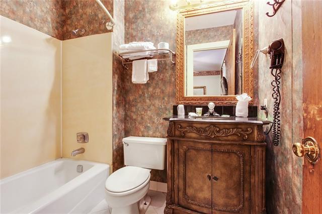 More Photos Of 1118 Ursulines St, New Orleans Hotel For Sale