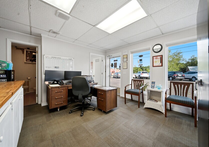 More Photos Of 2029 Platt Springs Rd, West Columbia Auto Dealership For Sale