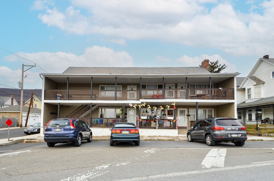 More Photos Of 435 W Main St, Pen Argyl Apartments For Sale