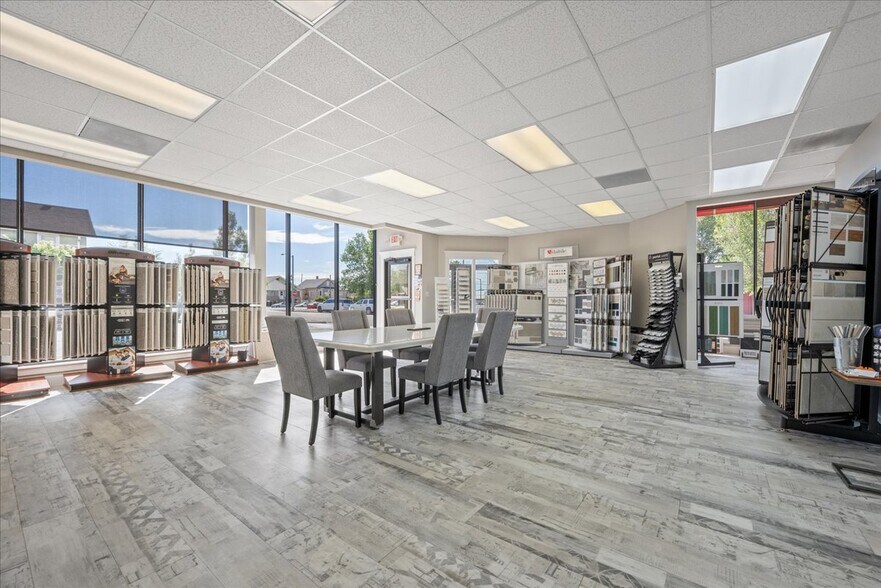 More Photos Of 310 E 17th St, Cheyenne Flex For Sale