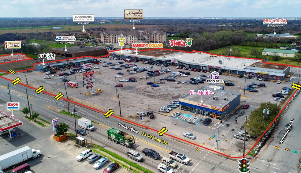 More Photos Of 9400-9450 Cullen Blvd, Houston Unknown For Lease